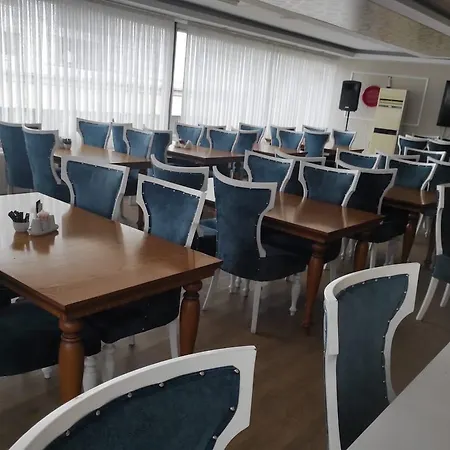 Kast Mahall 3*